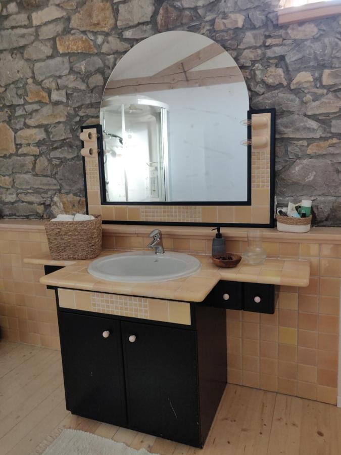 Small House In Vipava Valley Exteriér fotografie